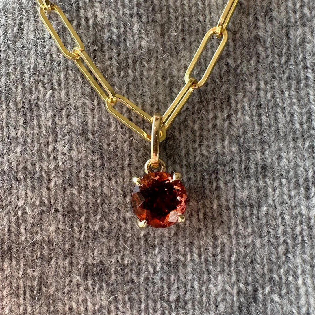 1.65CT CINNAMON GARNET CHARM