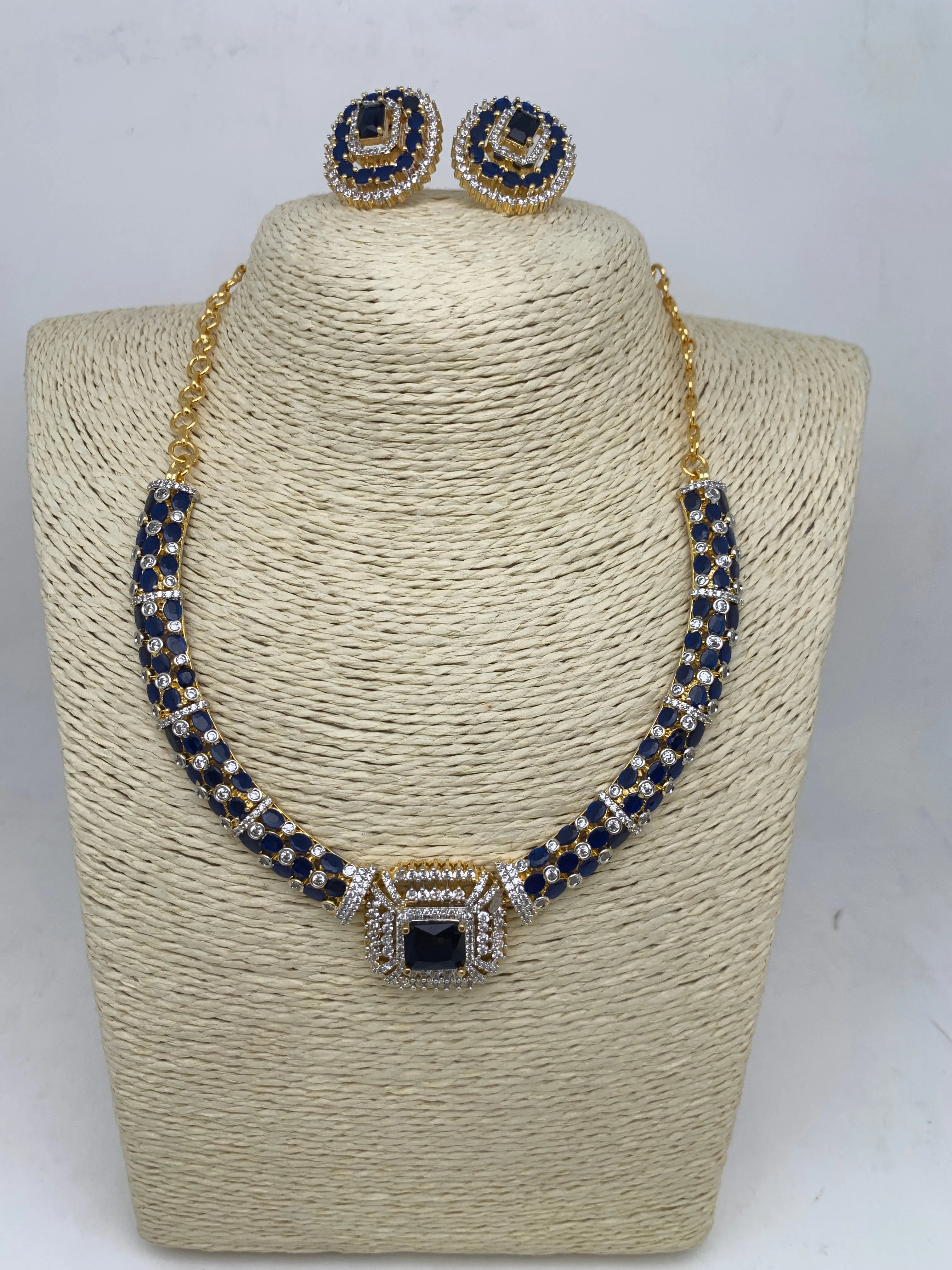 AD Color Stone Kanthi Style Short Neckline Necklace