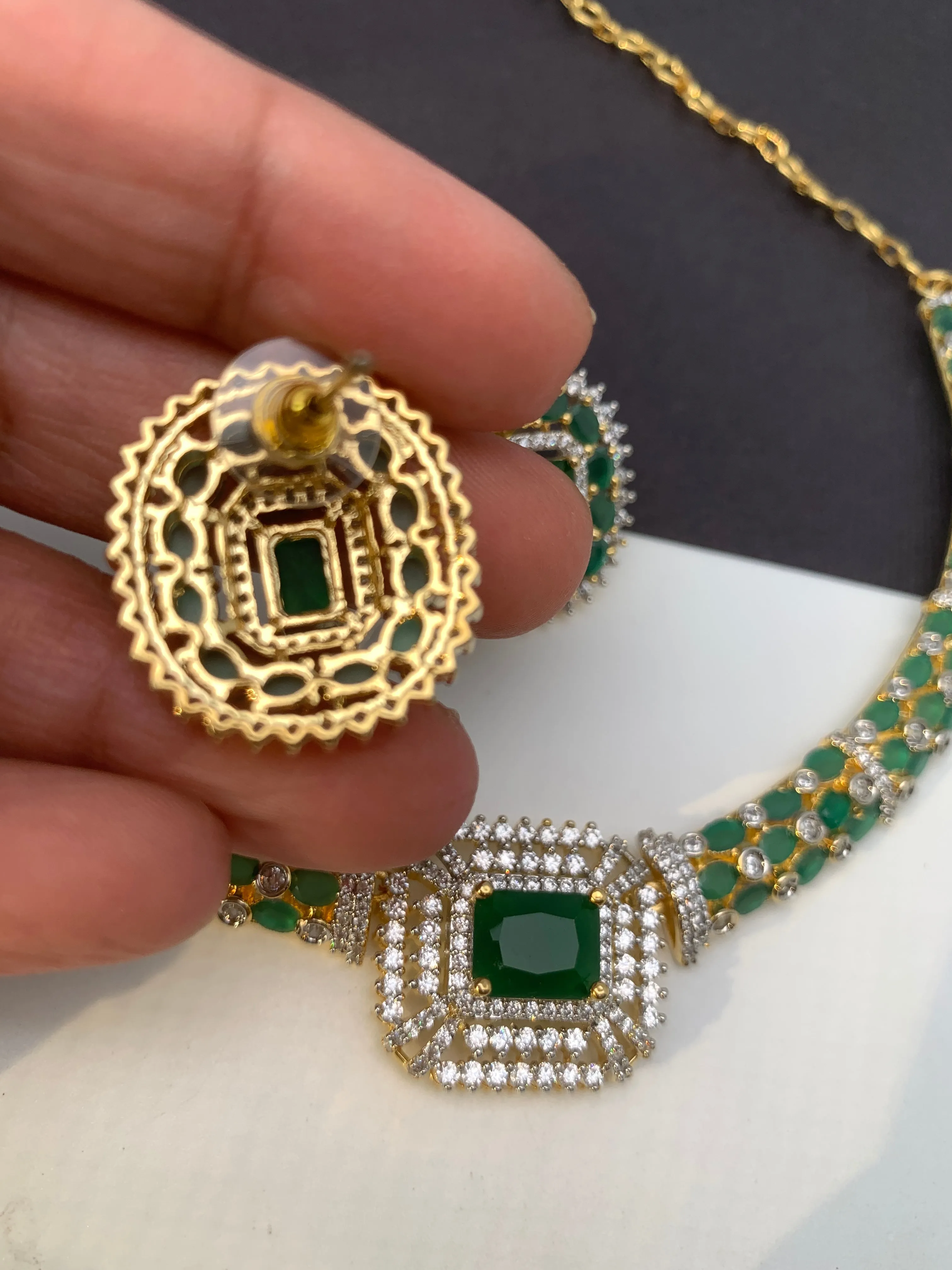 AD Color Stone Kanthi Style Short Neckline Necklace