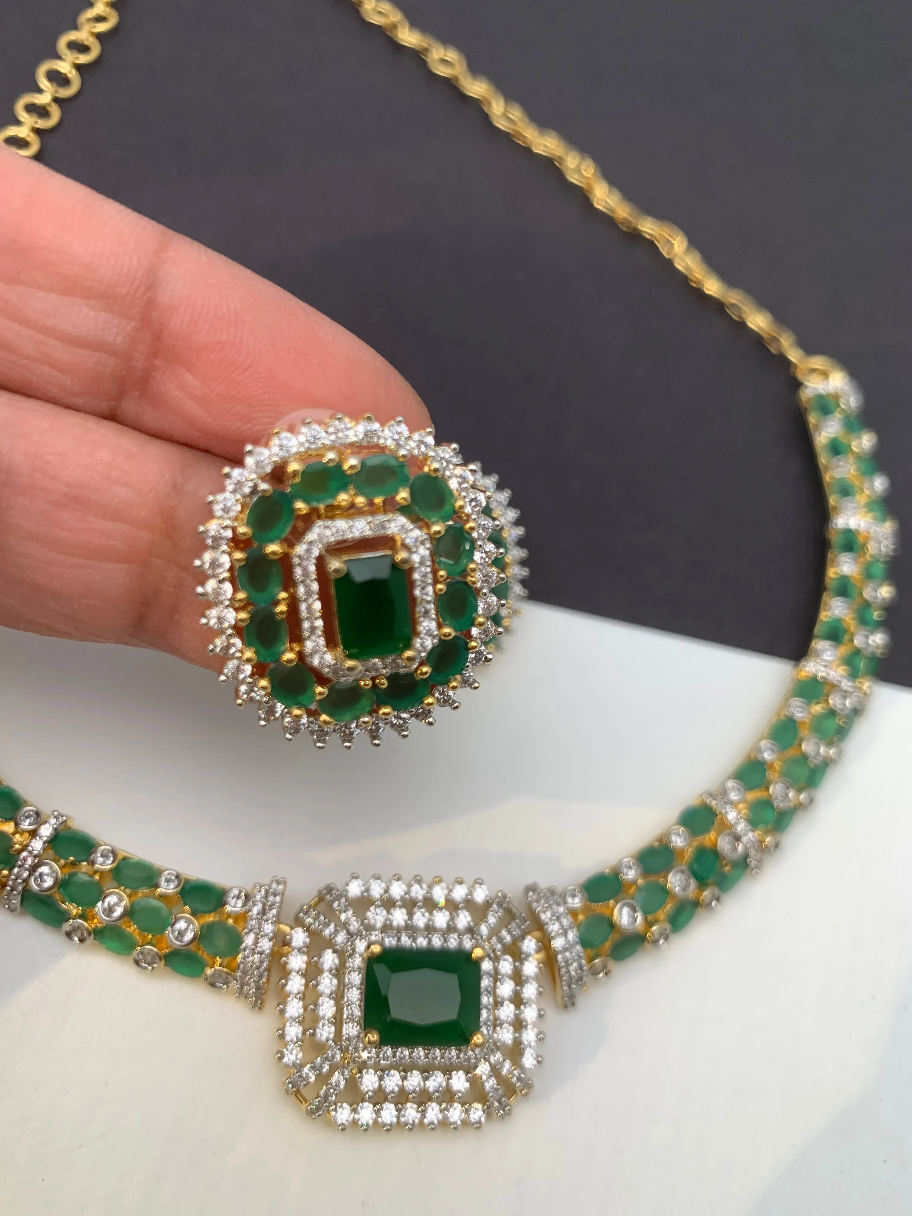 AD Color Stone Kanthi Style Short Neckline Necklace