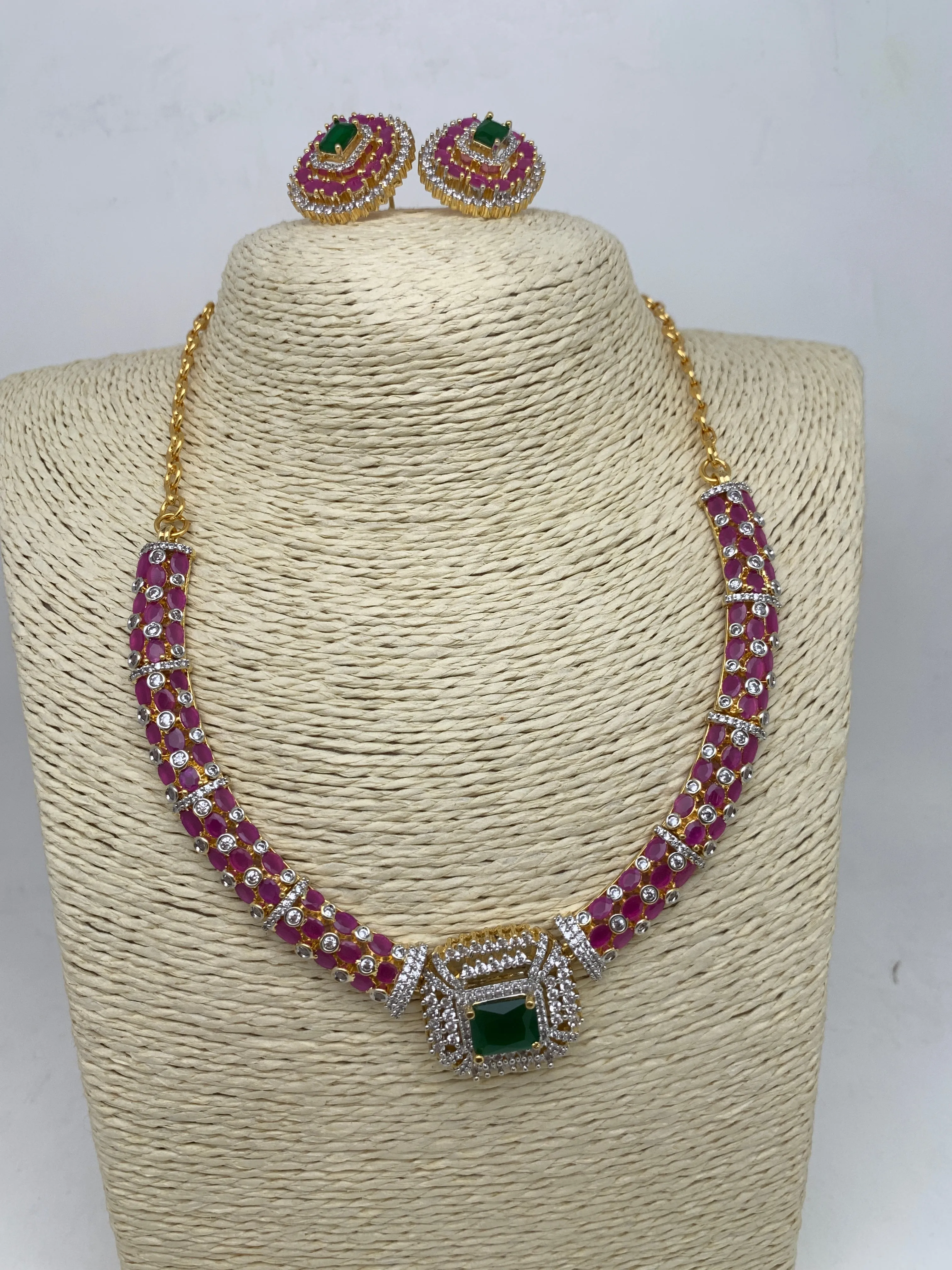 AD Color Stone Kanthi Style Short Neckline Necklace