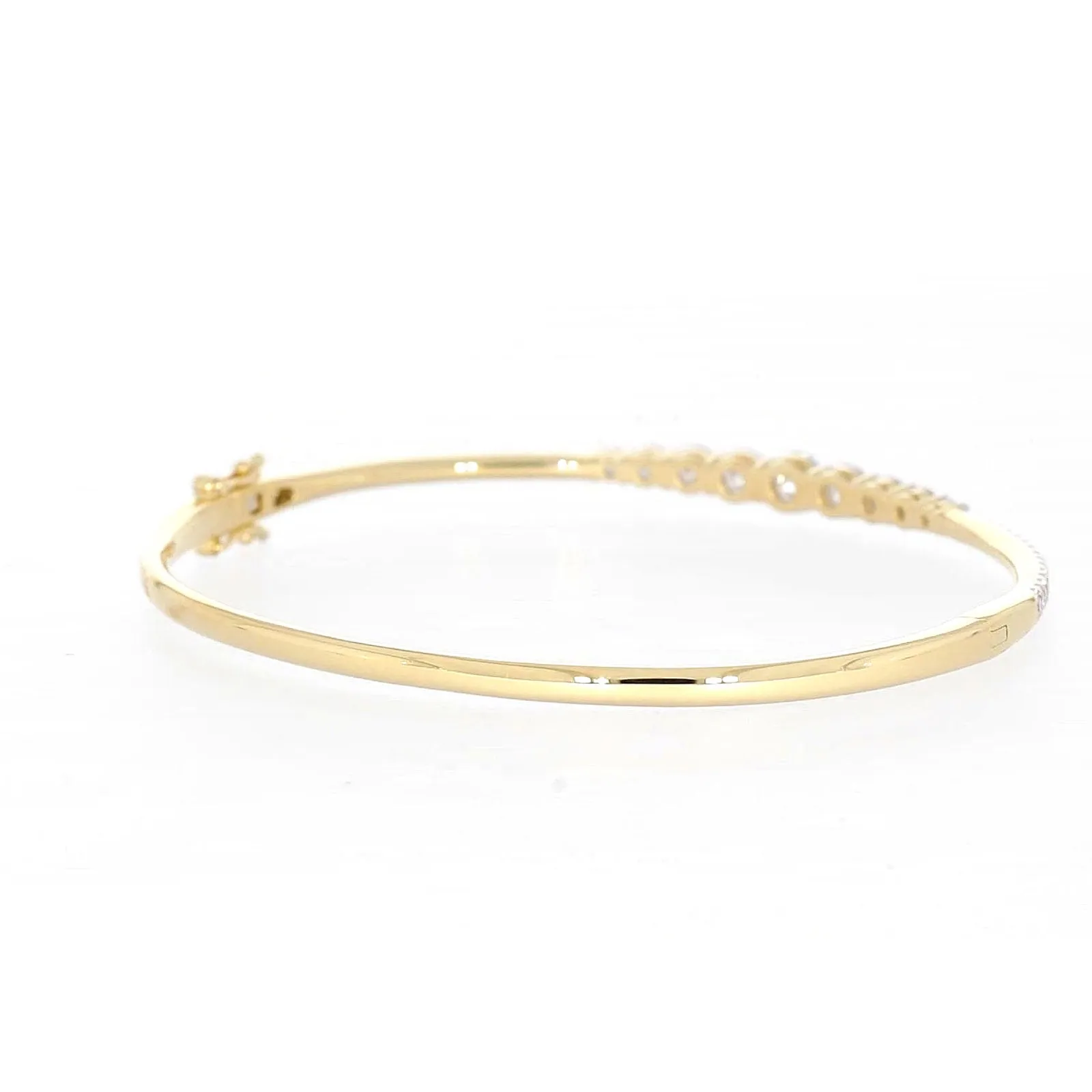 Celebration 9ct Yellow Gold Round Brilliant Cut 2 Carat tw of Lab Grown Diamonds Bangle