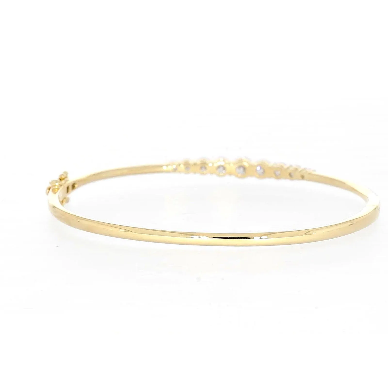 Celebration 9ct Yellow Gold Round Brilliant Cut 2 Carat tw of Lab Grown Diamonds Bangle