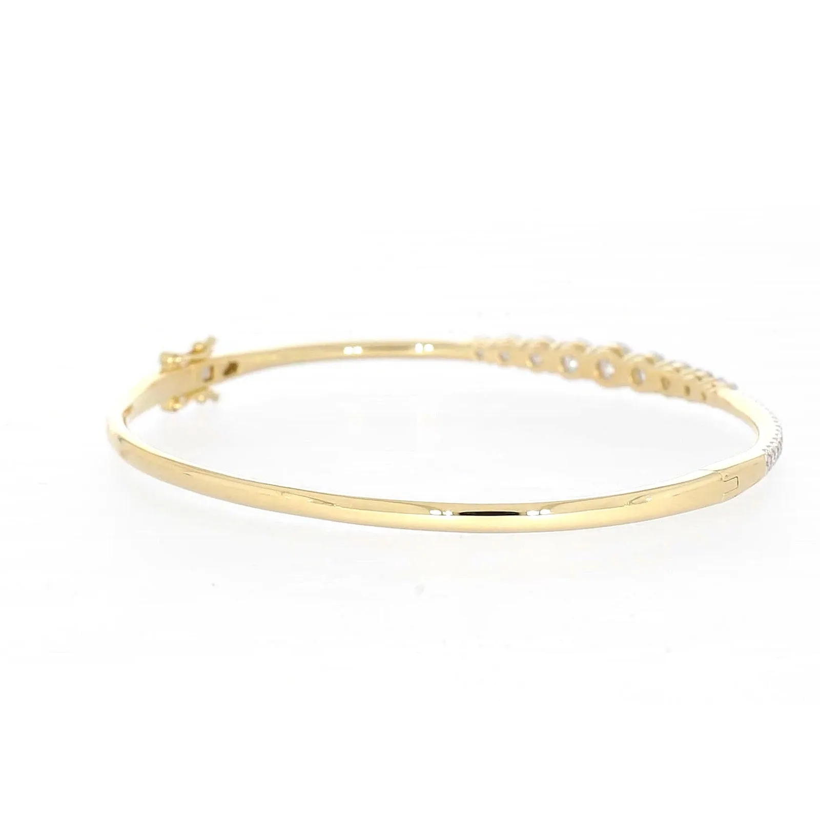 Celebration 9ct Yellow Gold Round Brilliant Cut 2 Carat tw of Lab Grown Diamonds Bangle