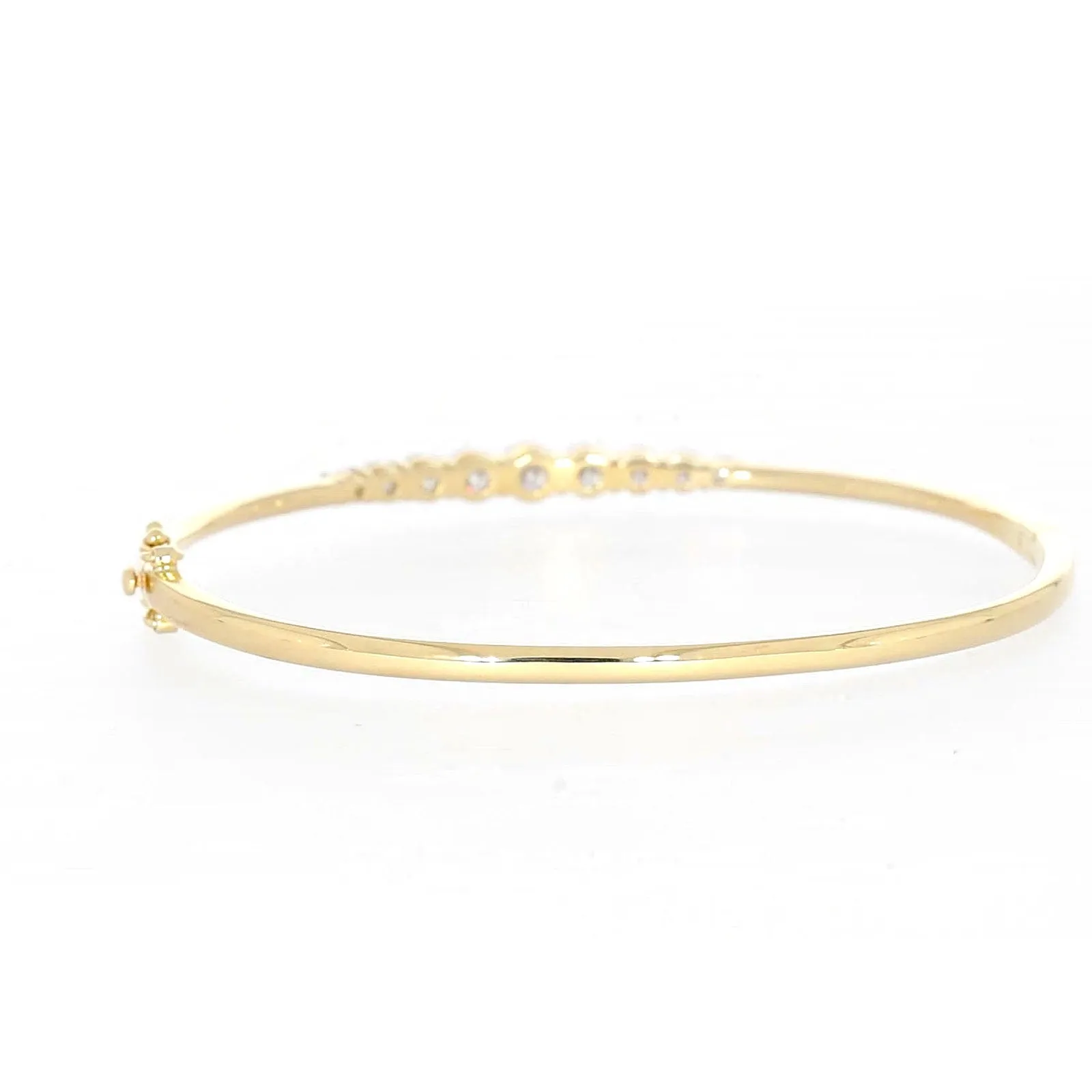 Celebration 9ct Yellow Gold Round Brilliant Cut 2 Carat tw of Lab Grown Diamonds Bangle