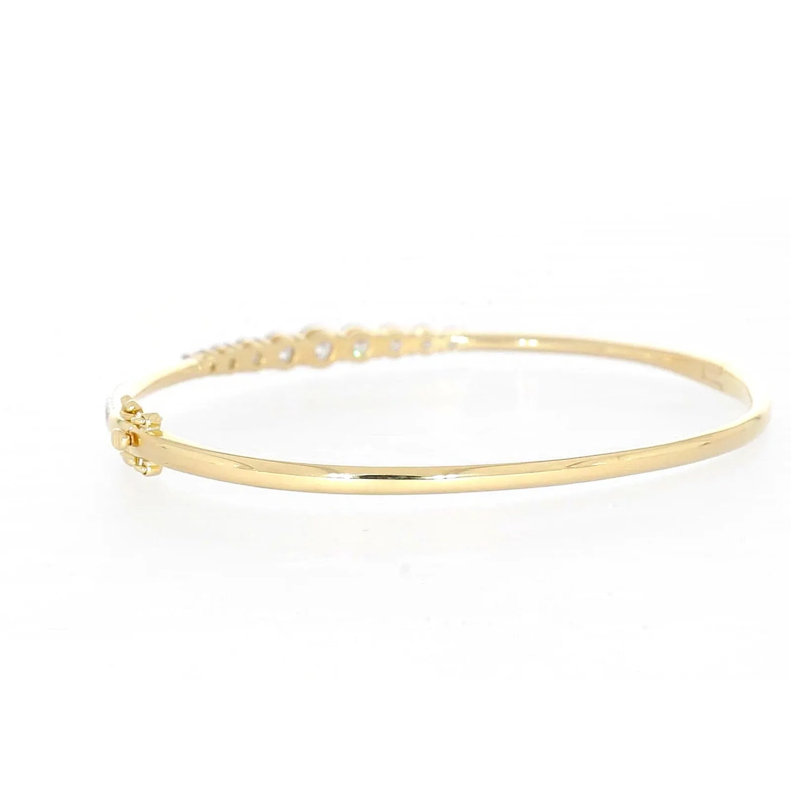 Celebration 9ct Yellow Gold Round Brilliant Cut 2 Carat tw of Lab Grown Diamonds Bangle