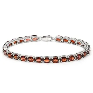 MARVELOUS !   133/5 CARAT (26 PCS) OVAL SHAPE RED GARNET  925 STERLING SILVER BRACELET