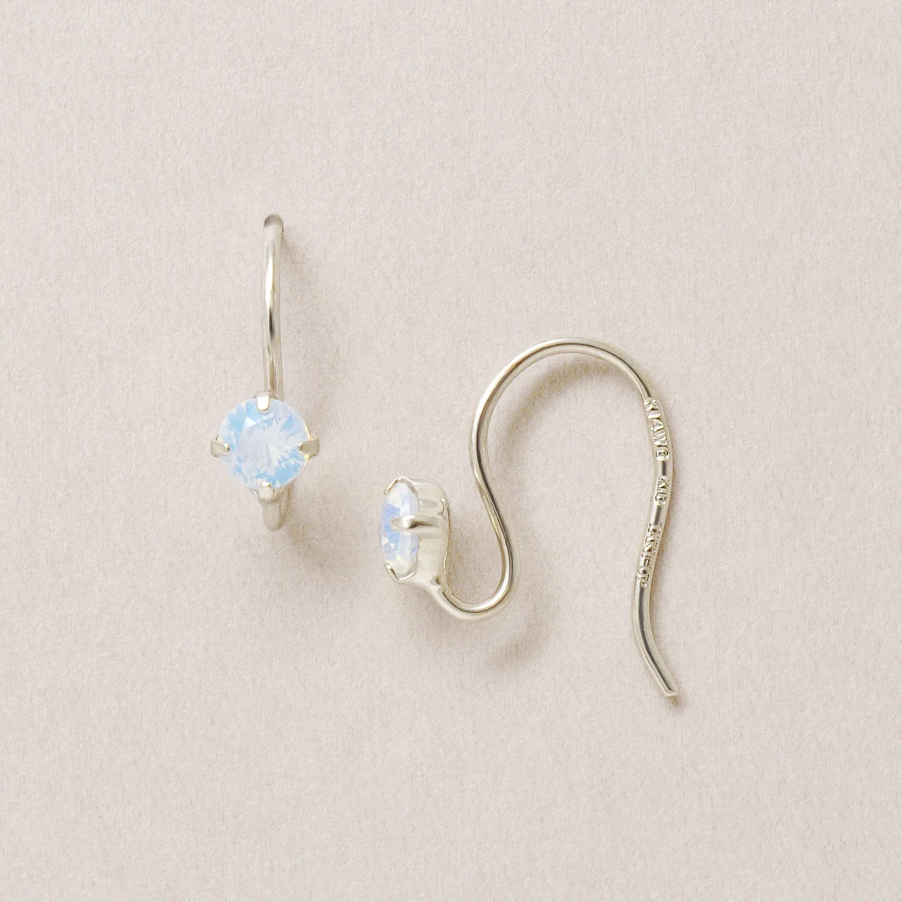 [Palette] 14K/10K Glass Opal Base Earrings (White Gold)