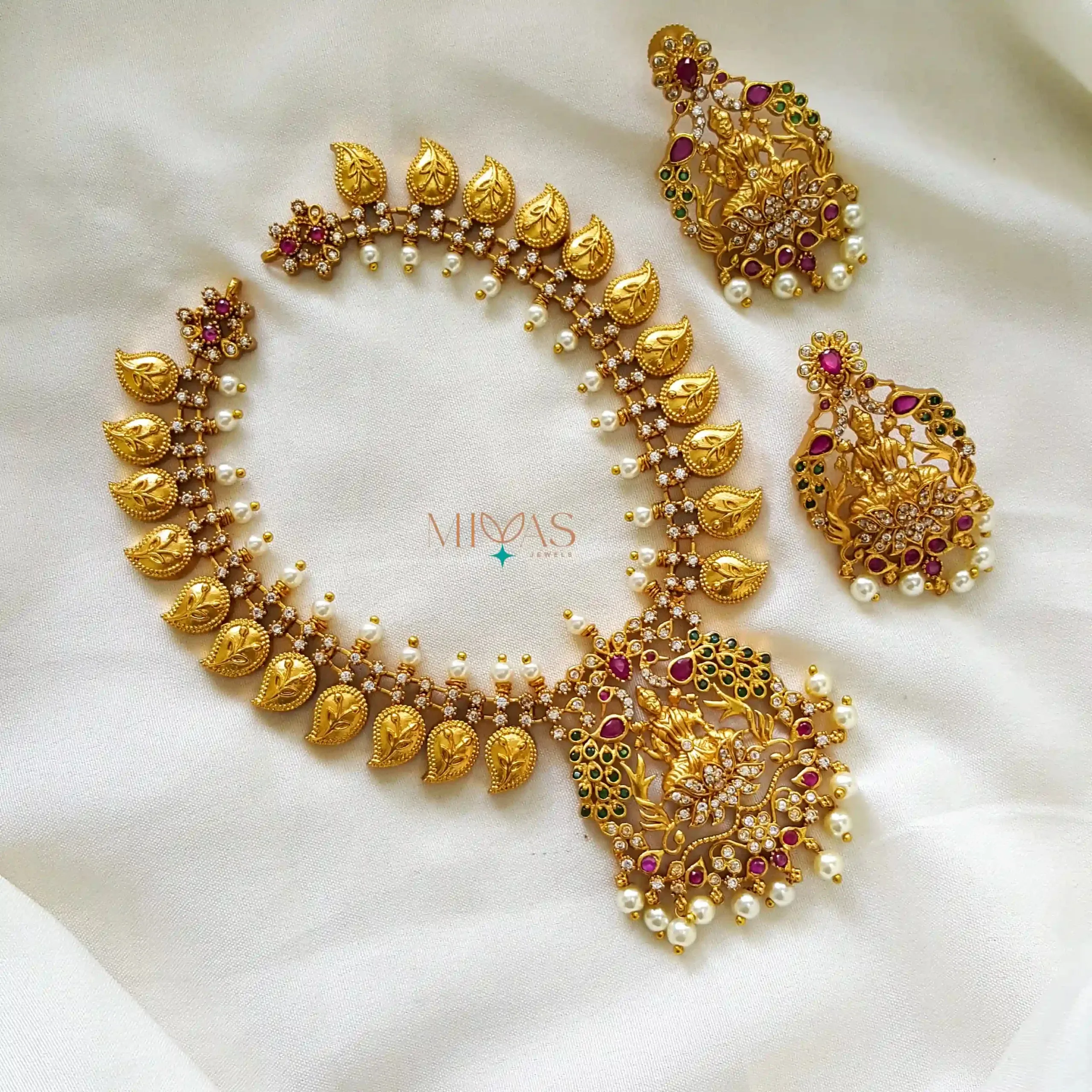Pretty Matt Finish Lakshmi Necklace