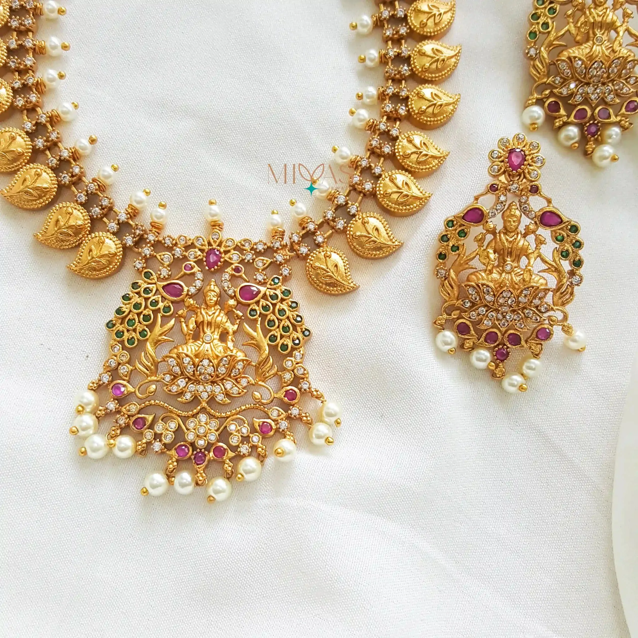 Pretty Matt Finish Lakshmi Necklace