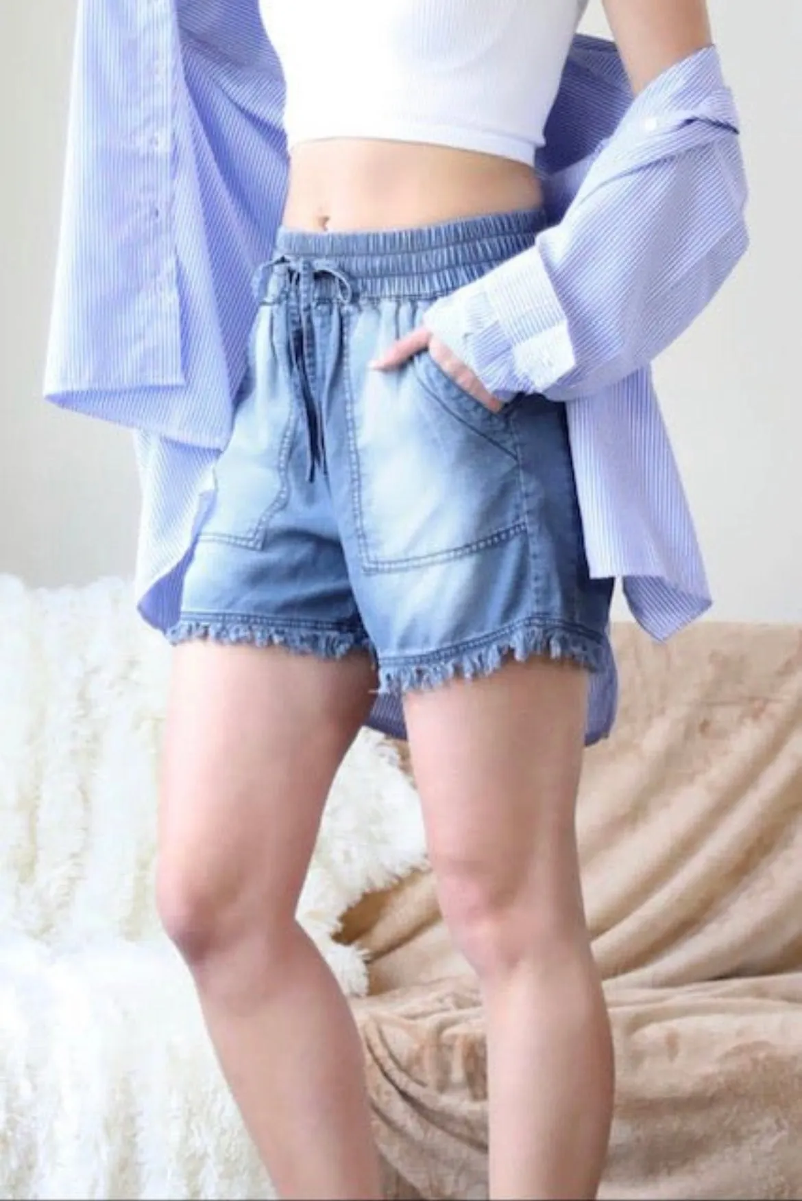 "Rare Moments" Medium Washed Frayed Hem Shorts
