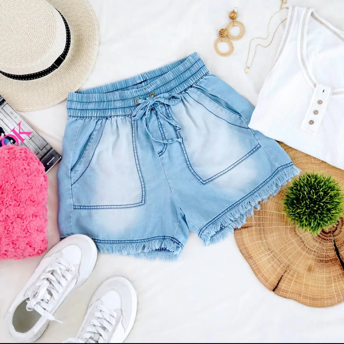 "Rare Moments" Medium Washed Frayed Hem Shorts