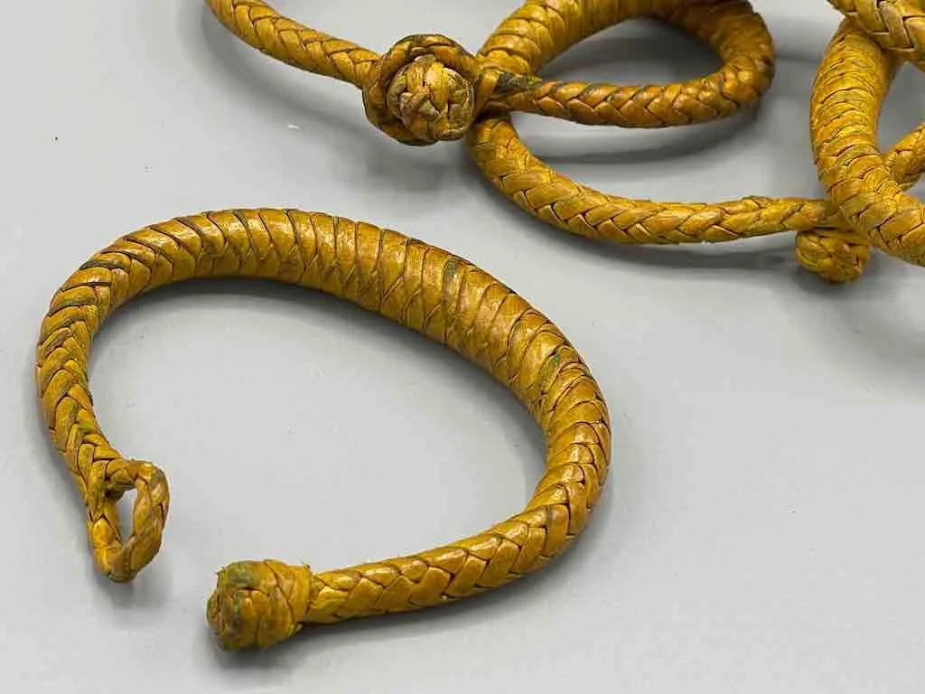 Tightly Woven Leather Solid Color Bracelet - Mali