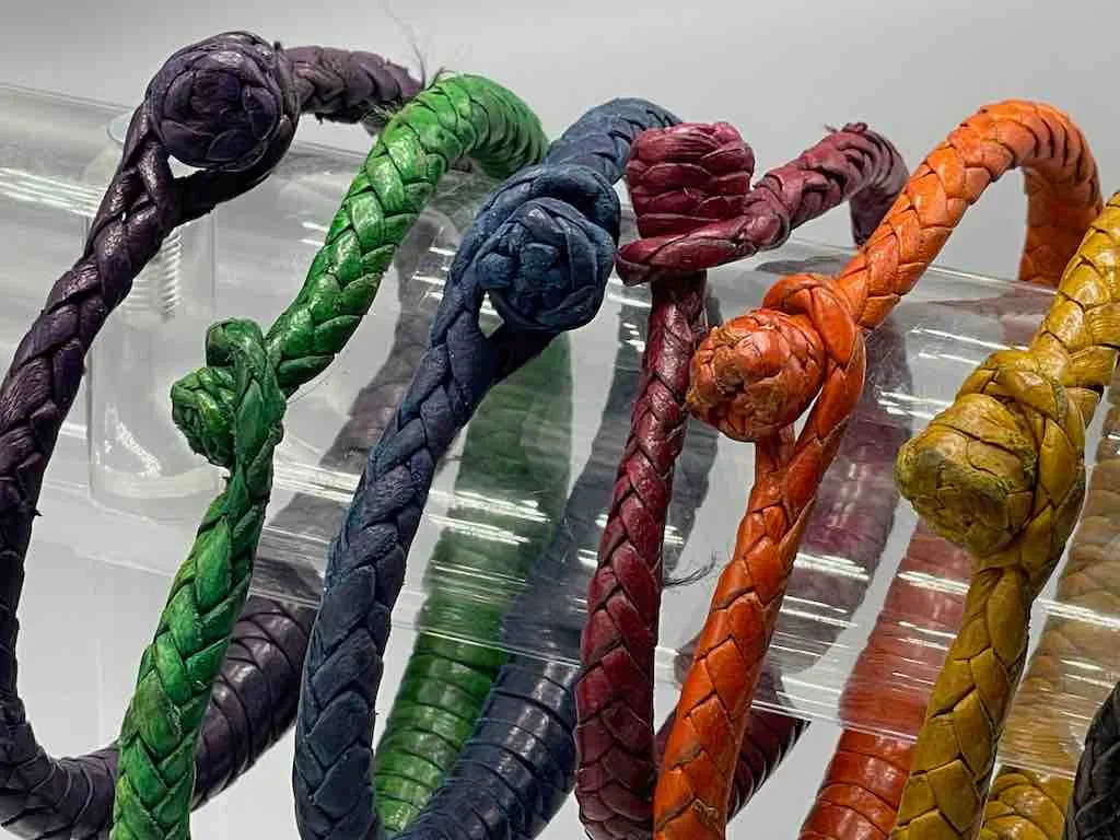 Tightly Woven Leather Solid Color Bracelet - Mali
