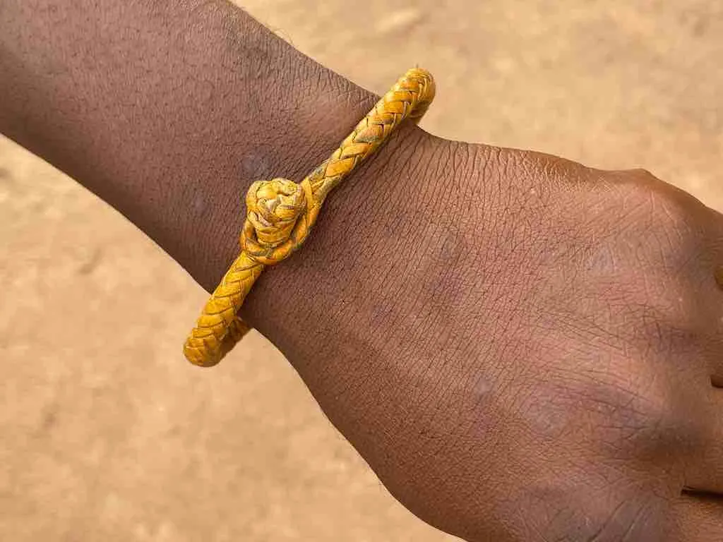 Tightly Woven Leather Solid Color Bracelet - Mali