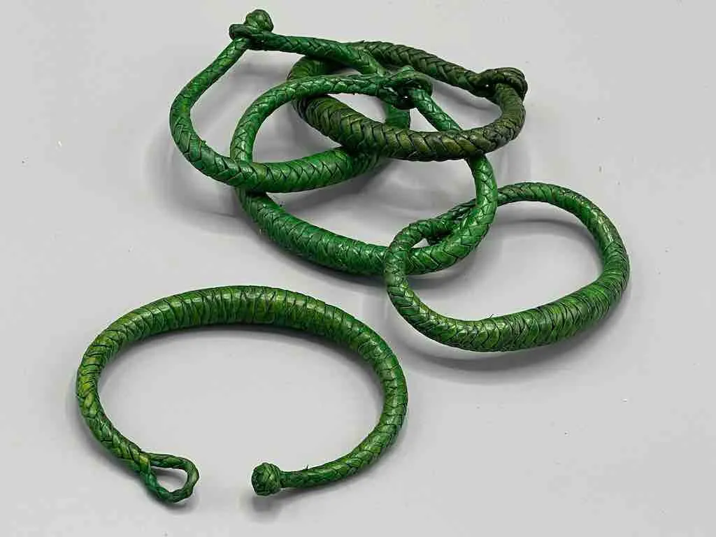Tightly Woven Leather Solid Color Bracelet - Mali