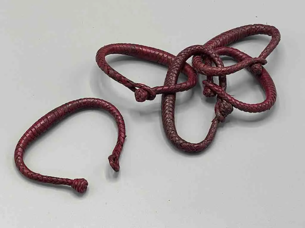 Tightly Woven Leather Solid Color Bracelet - Mali