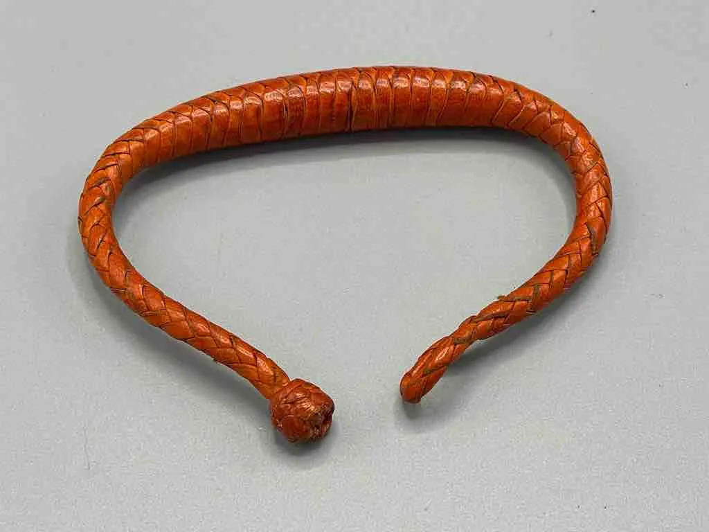 Tightly Woven Leather Solid Color Bracelet - Mali